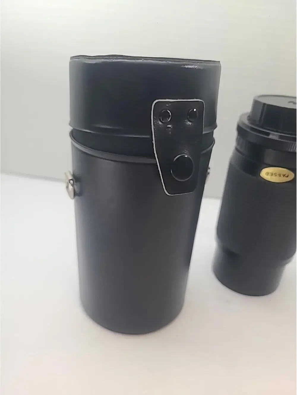 Vintage Quantaray Auto Zoom 75-200mm 1:45 Macro 55 145503 MC Camera Lens W/ Case